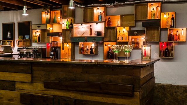 the-cocktail-bar